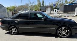 Mercedes-Benz E 430 2000 года за 3 650 000 тг. в Алматы – фото 4