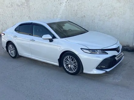 Toyota Camry 2019 года за 13 000 000 тг. в Жанаозен – фото 3