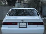 Toyota Camry 1999 годаүшін3 600 000 тг. в Алматы – фото 2