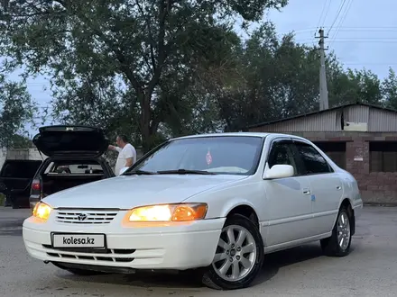 Toyota Camry 1999 года за 3 600 000 тг. в Алматы – фото 7