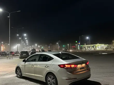 Hyundai Elantra 2018 года за 5 200 000 тг. в Актобе – фото 5