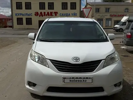 Toyota Sienna 2014 года за 7 000 000 тг. в Атырау – фото 13