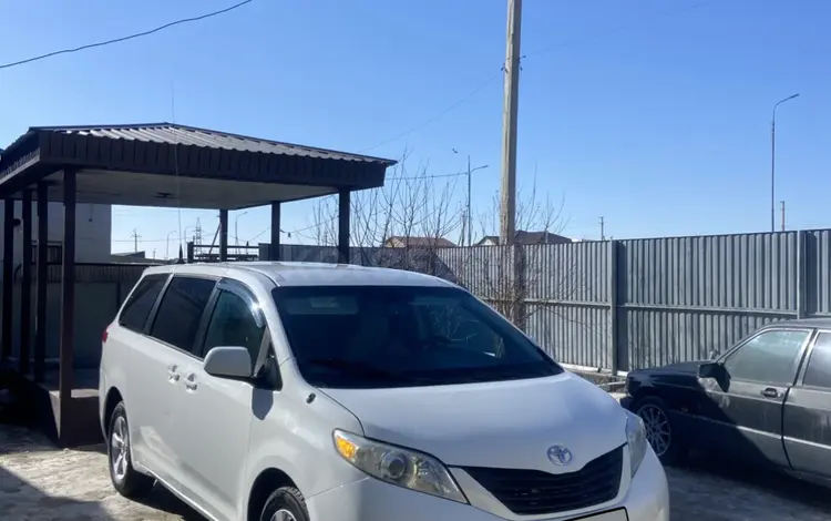 Toyota Sienna 2014 года за 7 000 000 тг. в Атырау
