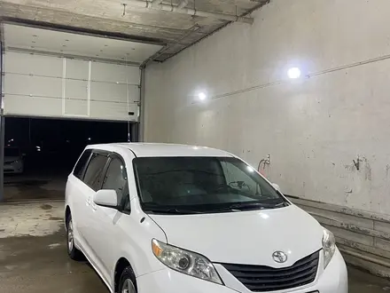 Toyota Sienna 2014 года за 7 000 000 тг. в Атырау – фото 7