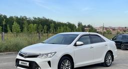 Toyota Camry 2016 годаүшін11 200 000 тг. в Шымкент – фото 2