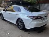 Toyota Camry 2022 года за 15 000 000 тг. в Астана – фото 3