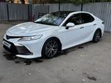 Toyota Camry 2022 года за 15 000 000 тг. в Астана