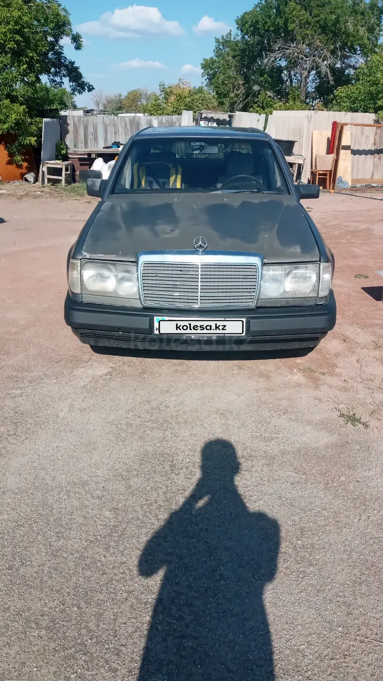 Mercedes-Benz E-Class, 1985