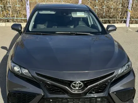 Toyota Camry 2024 года за 18 200 000 тг. в Костанай