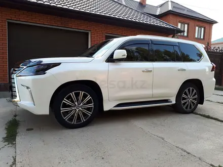 Lexus LX 570 2016 года за 40 500 000 тг. в Актобе – фото 7