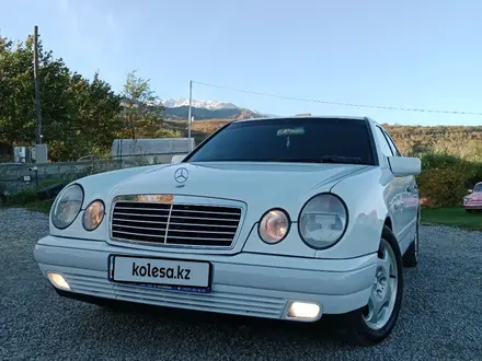 Mercedes-Benz E 320 1998 года за 5 000 000 тг. в Алматы – фото 20