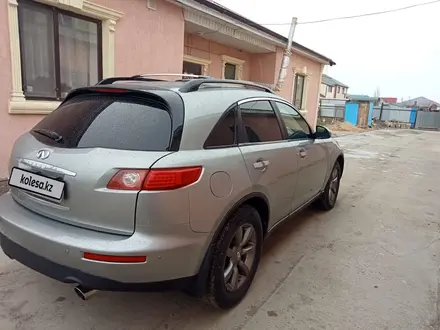 Infiniti FX35 2004 года за 4 000 000 тг. в Атырау – фото 3