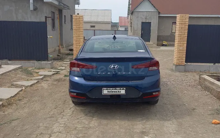 Hyundai Elantra 2020 года за 6 000 000 тг. в Атырау