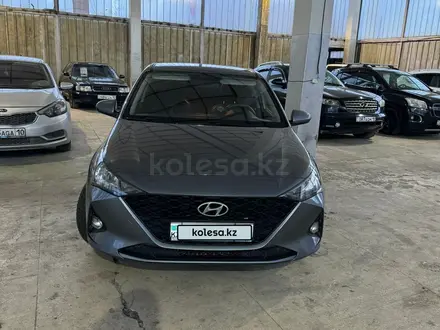 Hyundai Accent 2021 года за 7 950 000 тг. в Костанай – фото 2