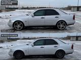 Mercedes-Benz C 280 1995 года за 2 500 000 тг. в Семей – фото 2