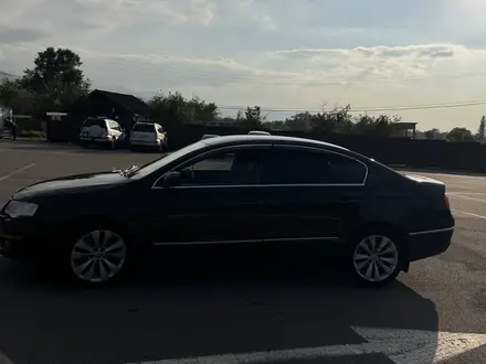 Volkswagen Passat 2006 года за 3 500 000 тг. в Алматы – фото 10