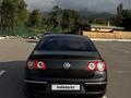 Volkswagen Passat 2006 года за 3 500 000 тг. в Алматы – фото 14