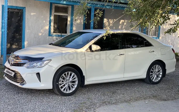 Toyota Camry 2014 годаfor10 400 000 тг. в Алматы