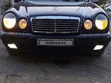 Mercedes-Benz E 230 1996 года за 2 600 000 тг. в Жезказган