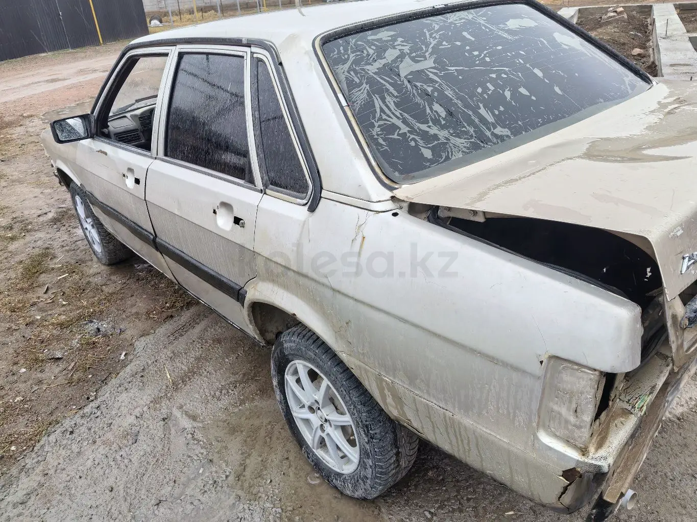 Audi 80, 1982