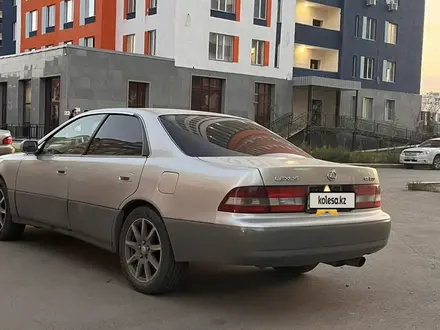 Lexus ES 300 2000 года за 4 500 000 тг. в Астана – фото 2