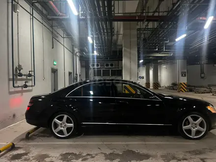 Mercedes-Benz S 500 2007 года за 7 200 000 тг. в Астана – фото 3