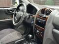 Hyundai Santa Fe 2001 года за 3 390 000 тг. в Актобе – фото 23