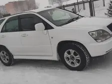 Toyota Harrier, 2001