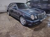 Mercedes-Benz E 240 1998 года за 3 300 000 тг. в Семей