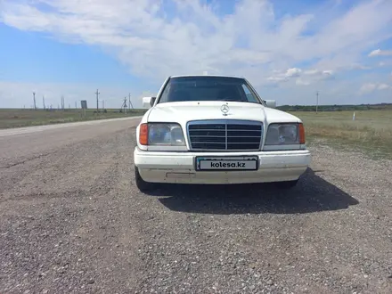 Mercedes-Benz E 220 1995 года за 2 000 000 тг. в Костанай – фото 2