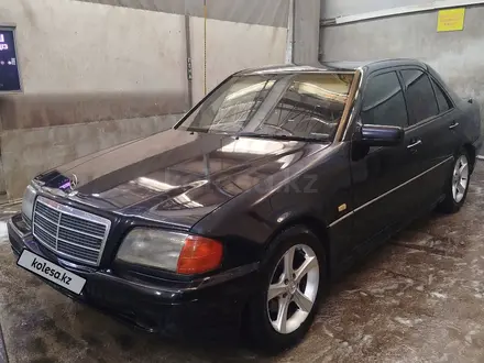 Mercedes-Benz C 280 1996 года за 2 200 000 тг. в Астана