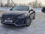 Hyundai Sonata 2019 годаүшін8 000 000 тг. в Астана – фото 2