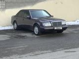 Mercedes-Benz E 200 1993 годаfor1 750 000 тг. в Тараз – фото 4