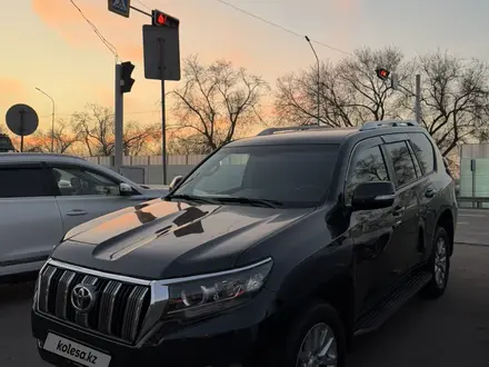 Toyota Land Cruiser Prado 2018 года за 21 000 000 тг. в Уральск