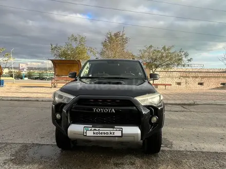 Toyota 4Runner 2015 года за 16 800 000 тг. в Актау