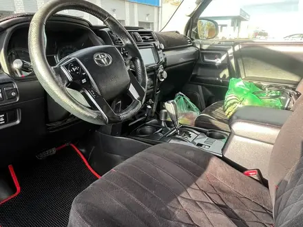Toyota 4Runner 2015 года за 16 800 000 тг. в Актау – фото 5