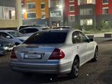 Mercedes-Benz E 240 2003 годаүшін4 700 000 тг. в Астана – фото 4