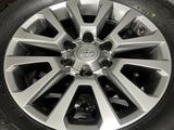 Оригинальные 18 диски и шины Bridgestone AT на Toyota Prado за 690 000 тг. в Алматы