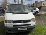 Volkswagen Transporter 1995 года за 1 550 000 тг. в Аксай – фото 2