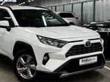 Toyota RAV4 2021 годаүшін13 990 000 тг. в Костанай – фото 2