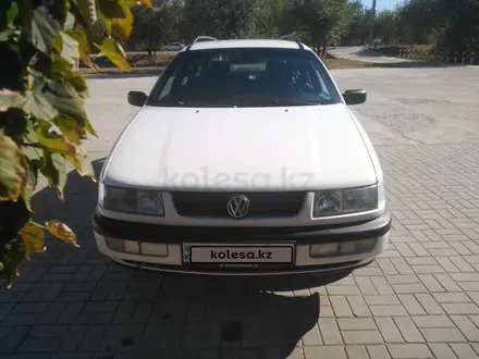 Volkswagen Passat 1994 года за 2 000 000 тг. в Уральск – фото 3