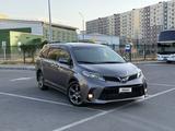 Toyota Sienna 2020 года за 15 300 000 тг. в Алматы