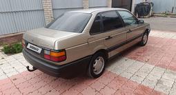 Volkswagen Passat 1991 годаfor1 900 000 тг. в Караганда – фото 2