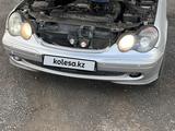 Mercedes-Benz C 180 2001 годаүшін2 200 000 тг. в Караганда – фото 5