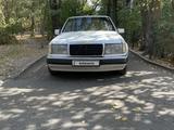 Mercedes-Benz E 230 1991 года за 1 300 000 тг. в Алматы