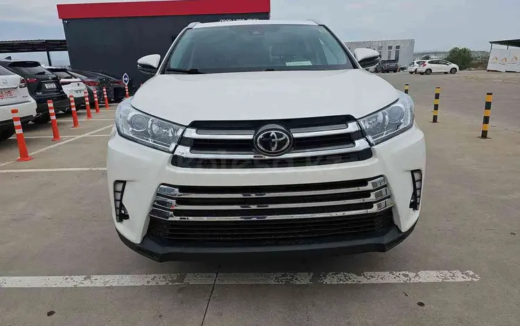 Toyota Highlander 2018 года за 12 400 000 тг. в Алматы