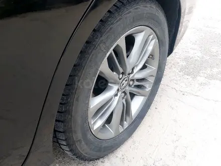 Toyota Camry 2015 года за 6 000 000 тг. в Кульсары – фото 7