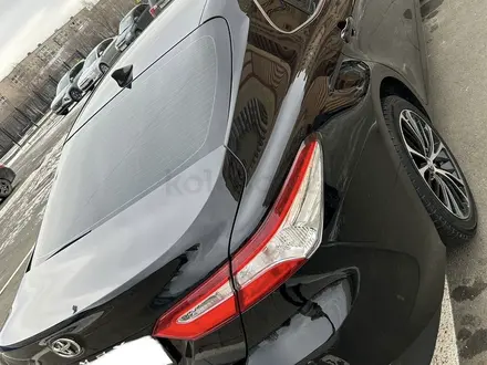 Toyota Camry 2019 года за 11 950 000 тг. в Уральск – фото 9