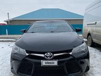 Toyota Camry 2016 года за 6 900 000 тг. в Атырау