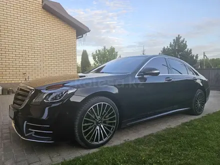 Mercedes-Benz S 560 2018 года за 69 990 000 тг. в Алматы – фото 2